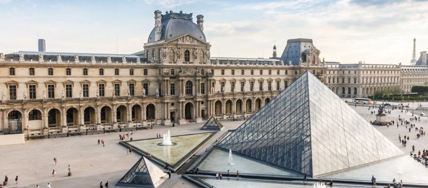 Μουσείο του Λούβρου: Ανοίγει ξανά τις πόρτες του μετά την απώλεια 40 εκατομμυρίων ευρώ